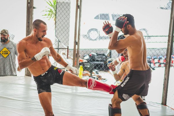 Perfecting free throws: essential strategies for uk basketball athletes to build a consistent shooting routine